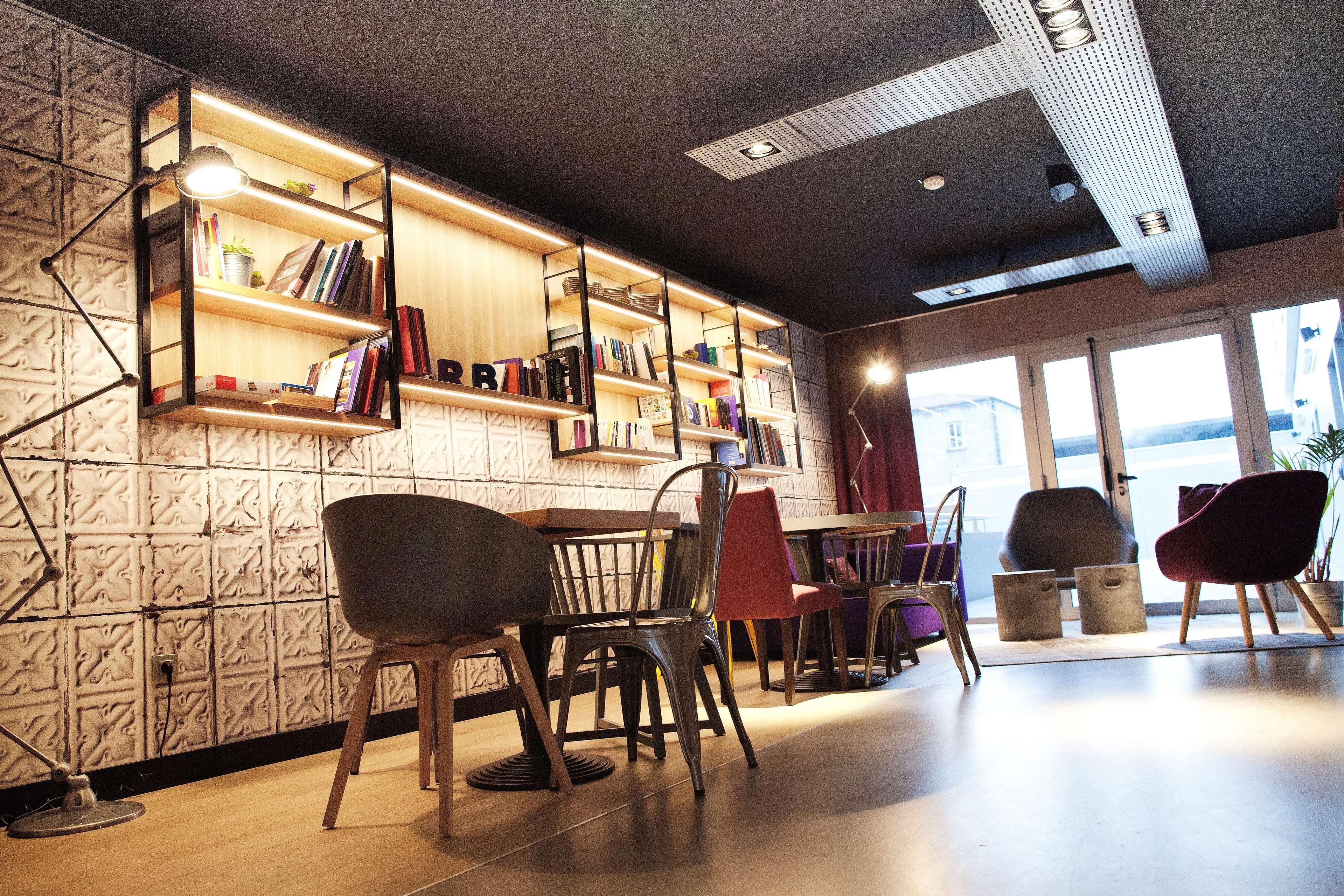 Hotel Campanile Ferrand Centre 3*