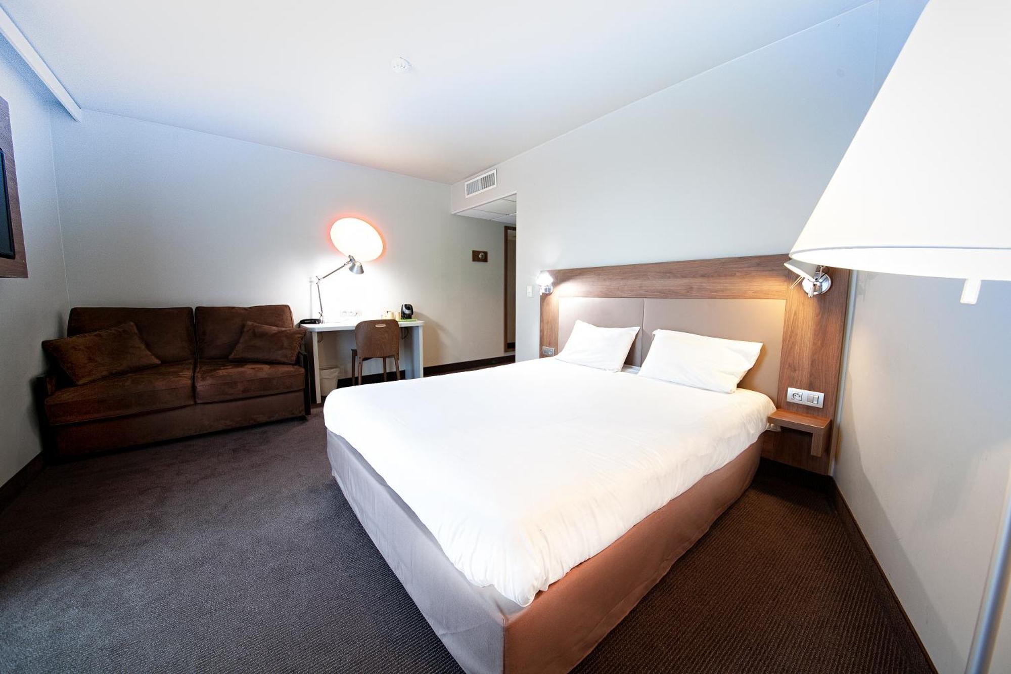 Campanile Ferrand Centre Hotel 3*
